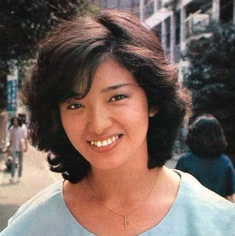 山口百恵の全盛期の年収は5000万円超？当時の価値から分かる人気の凄さ